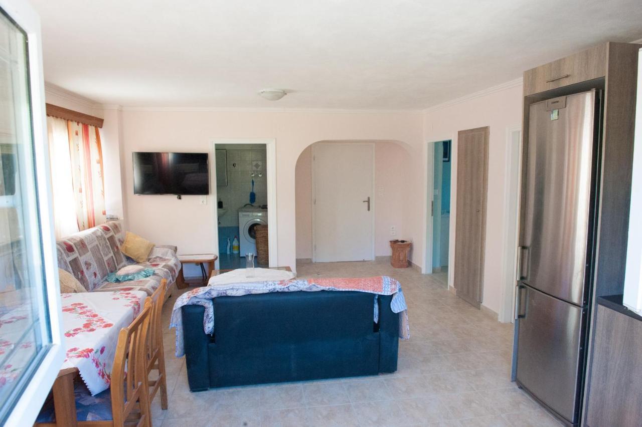 Olives Estate Apartments Grande Preveza Exterior photo